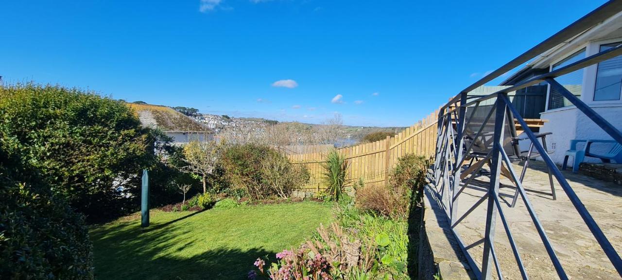 Pentire, On The Coastal Path Polruan Exterior foto