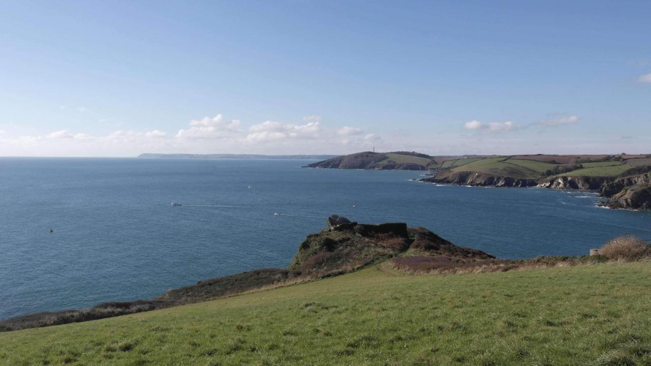 Pentire, On The Coastal Path Polruan Exterior foto